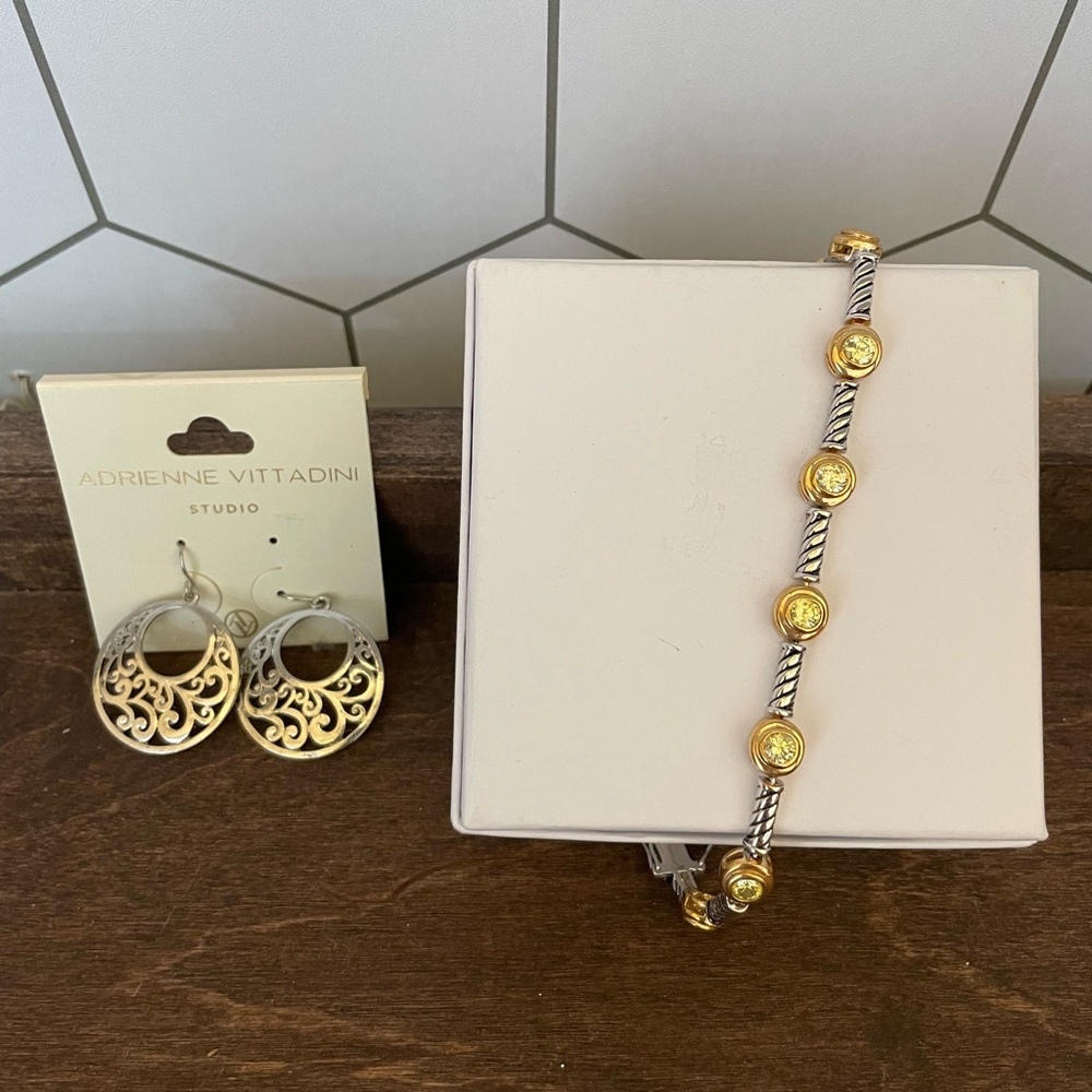 Earrings and bracelet set